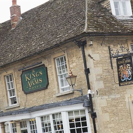 The Kings Arms Hotel Melksham Buitenkant foto